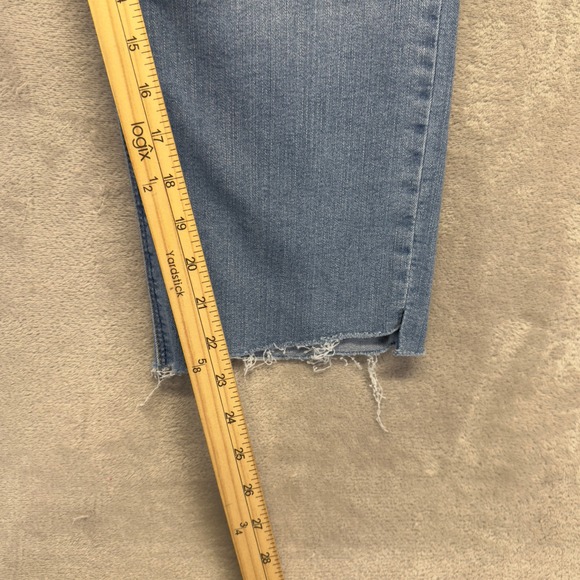 Curve Appeal Jeans Women's 10/30 Off Duty Straight Cropped Frayed Hem Light Wash - Picture 9 of 13